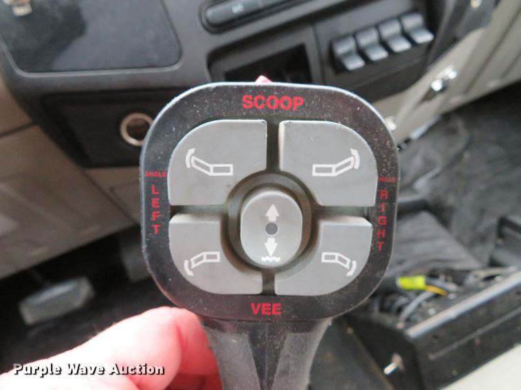 image for item DE5068 2008 Ford F450 Super Duty XL SuperCab flatbed truck