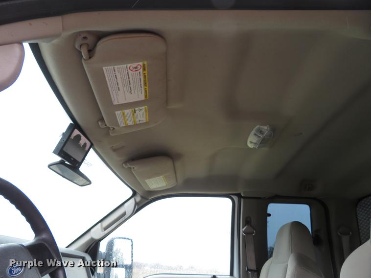 image for item DE5068 2008 Ford F450 Super Duty XL SuperCab flatbed truck