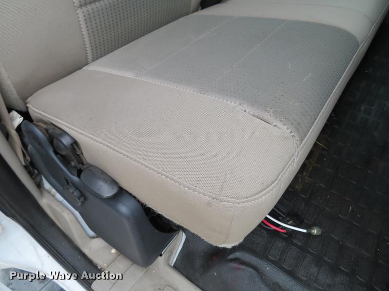 image for item DE5068 2008 Ford F450 Super Duty XL SuperCab flatbed truck