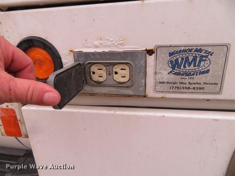 image for item DE5068 2008 Ford F450 Super Duty XL SuperCab flatbed truck