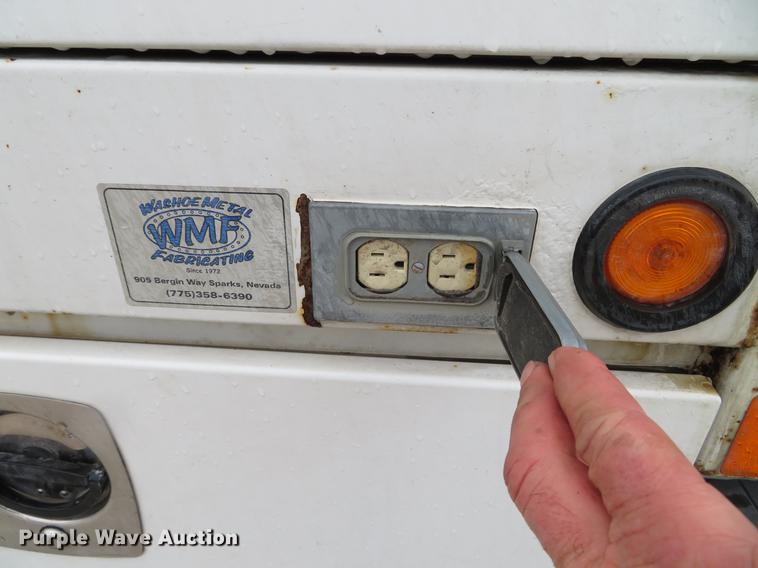 image for item DE5068 2008 Ford F450 Super Duty XL SuperCab flatbed truck