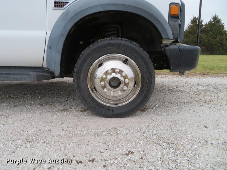 image for item DE5068 2008 Ford F450 Super Duty XL SuperCab flatbed truck