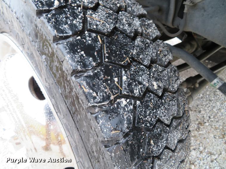 image for item DE5068 2008 Ford F450 Super Duty XL SuperCab flatbed truck