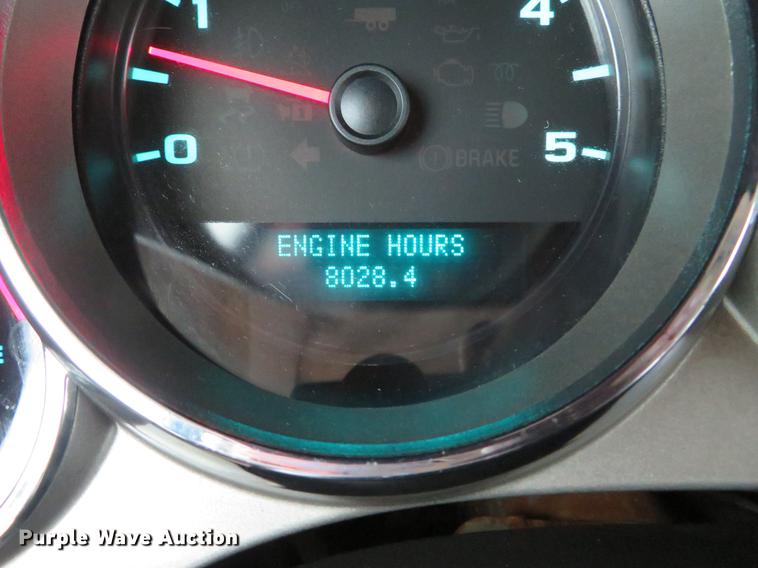 image for item DE5069 2013 Chevrolet Silverado 3500HD Ext. Cab flatbed pickup truck