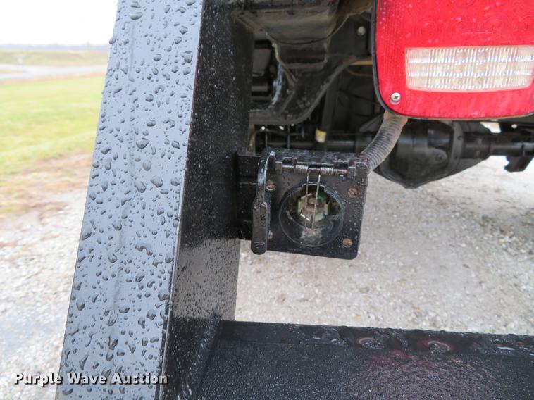 image for item DE5069 2013 Chevrolet Silverado 3500HD Ext. Cab flatbed pickup truck