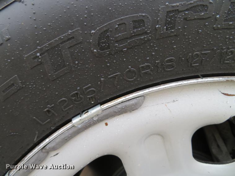 image for item DE5069 2013 Chevrolet Silverado 3500HD Ext. Cab flatbed pickup truck