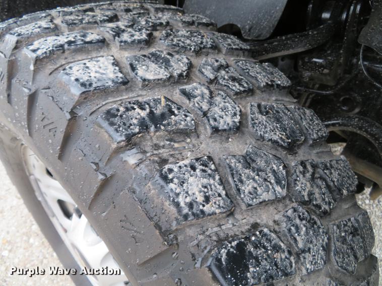 image for item DE5069 2013 Chevrolet Silverado 3500HD Ext. Cab flatbed pickup truck