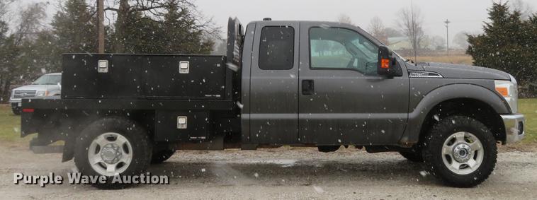 image for item DE5071 2015 Ford F250 Super Duty XLT SuperCab pickup truck
