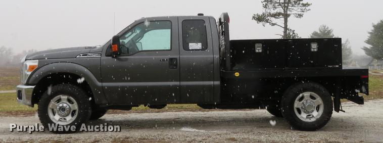 image for item DE5071 2015 Ford F250 Super Duty XLT SuperCab pickup truck