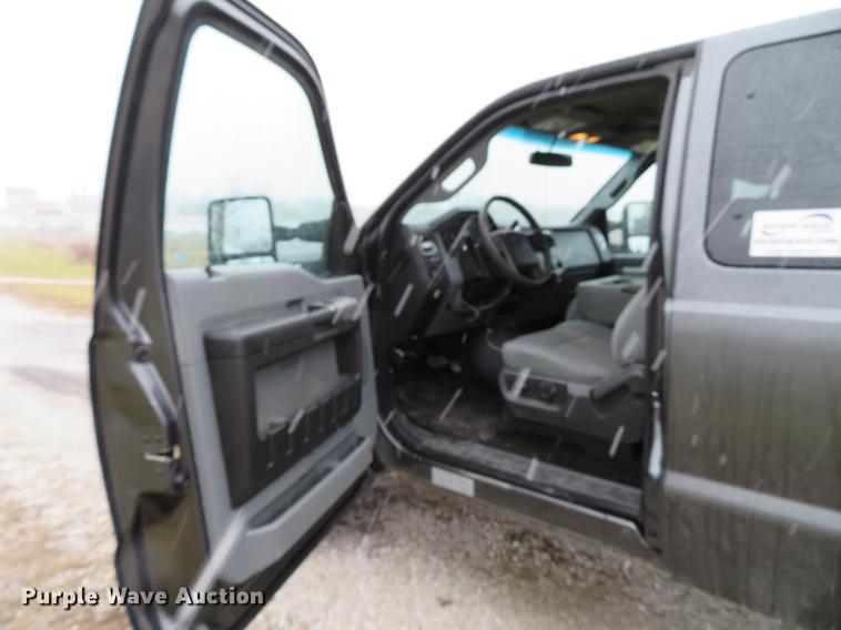image for item DE5071 2015 Ford F250 Super Duty XLT SuperCab pickup truck