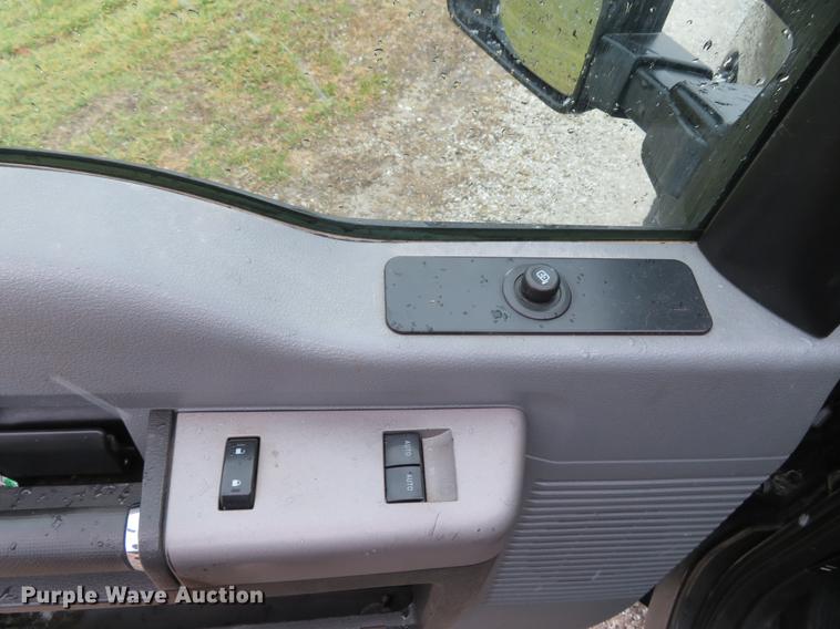 image for item DE5071 2015 Ford F250 Super Duty XLT SuperCab pickup truck