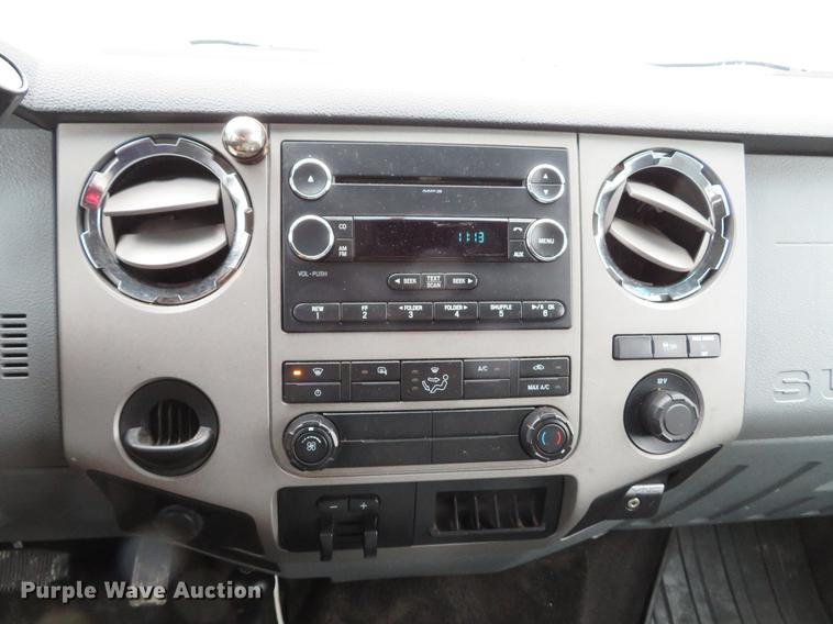 image for item DE5071 2015 Ford F250 Super Duty XLT SuperCab pickup truck