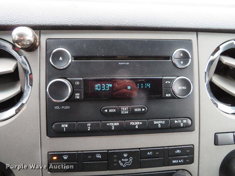 image for item DE5071 2015 Ford F250 Super Duty XLT SuperCab pickup truck