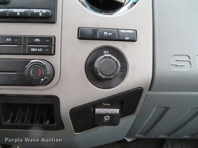 image for item DE5071 2015 Ford F250 Super Duty XLT SuperCab pickup truck