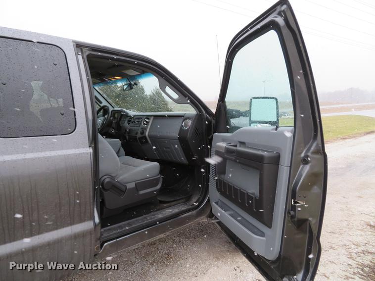 image for item DE5071 2015 Ford F250 Super Duty XLT SuperCab pickup truck