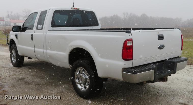 image for item DE5072 2008 Ford F250 Super Duty XLT SuperCab pickup truck