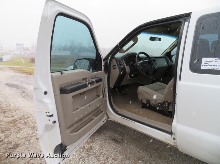 image for item DE5072 2008 Ford F250 Super Duty XLT SuperCab pickup truck