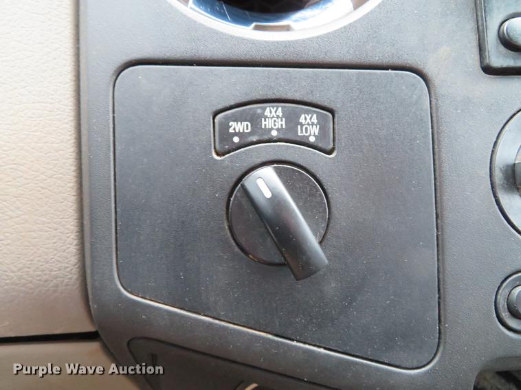 image for item DE5072 2008 Ford F250 Super Duty XLT SuperCab pickup truck