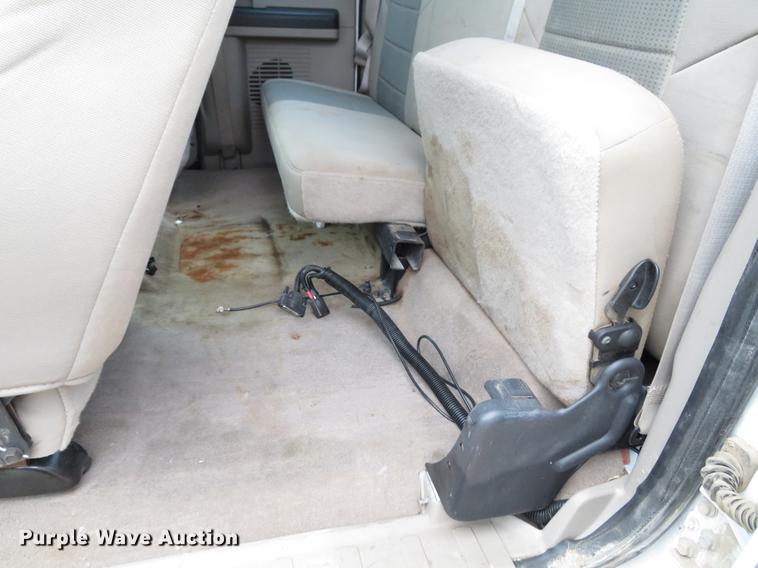 image for item DE5072 2008 Ford F250 Super Duty XLT SuperCab pickup truck