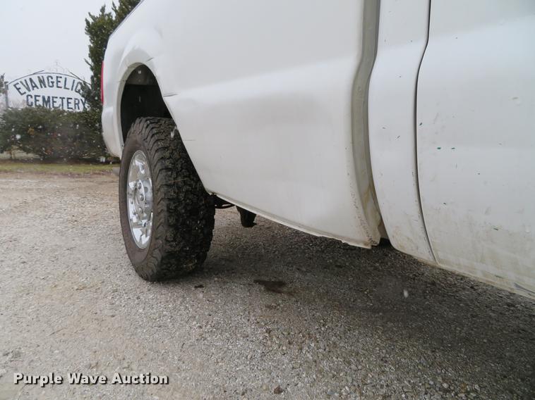 image for item DE5072 2008 Ford F250 Super Duty XLT SuperCab pickup truck