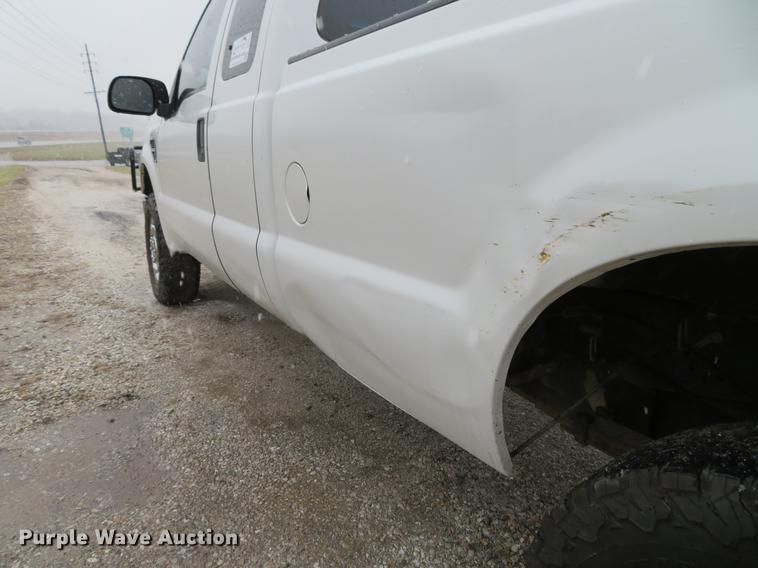 image for item DE5072 2008 Ford F250 Super Duty XLT SuperCab pickup truck