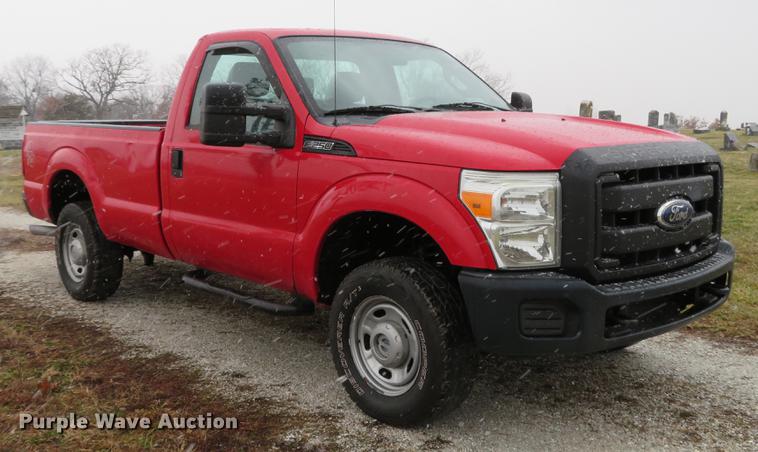 image for item DE5074 2011 Ford F250 Super Duty XL pickup truck