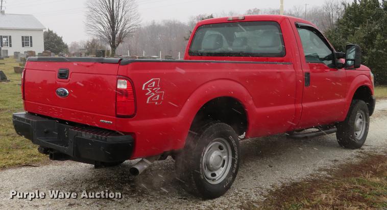 image for item DE5074 2011 Ford F250 Super Duty XL pickup truck