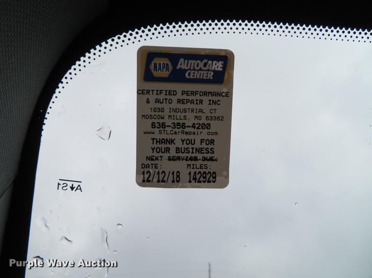 image for item DE5074 2011 Ford F250 Super Duty XL pickup truck