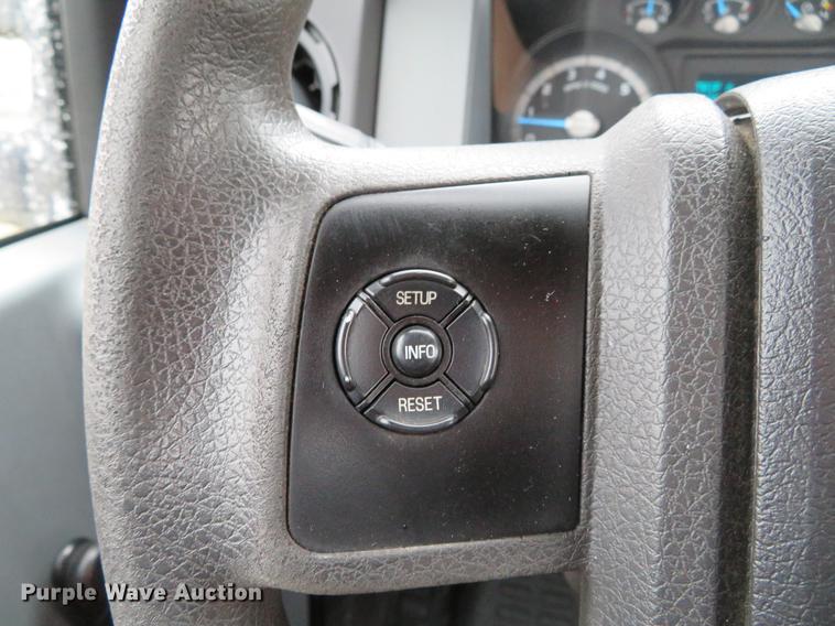 image for item DE5074 2011 Ford F250 Super Duty XL pickup truck