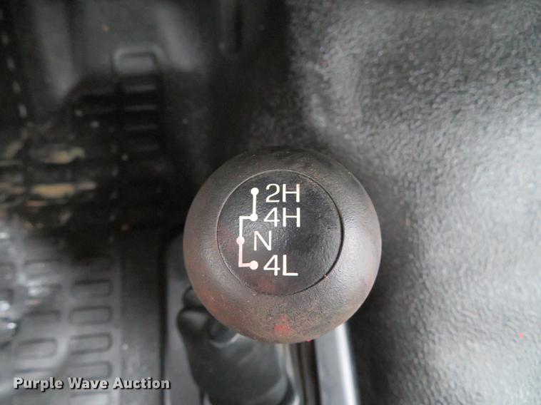 image for item DE5074 2011 Ford F250 Super Duty XL pickup truck