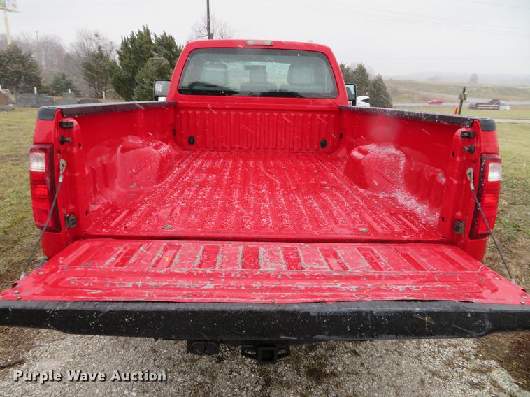 image for item DE5074 2011 Ford F250 Super Duty XL pickup truck