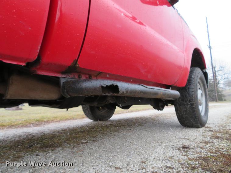 image for item DE5074 2011 Ford F250 Super Duty XL pickup truck