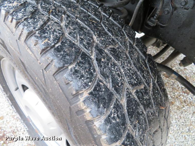 image for item DE5074 2011 Ford F250 Super Duty XL pickup truck