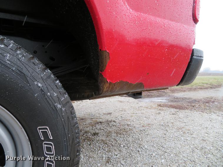 image for item DE5074 2011 Ford F250 Super Duty XL pickup truck