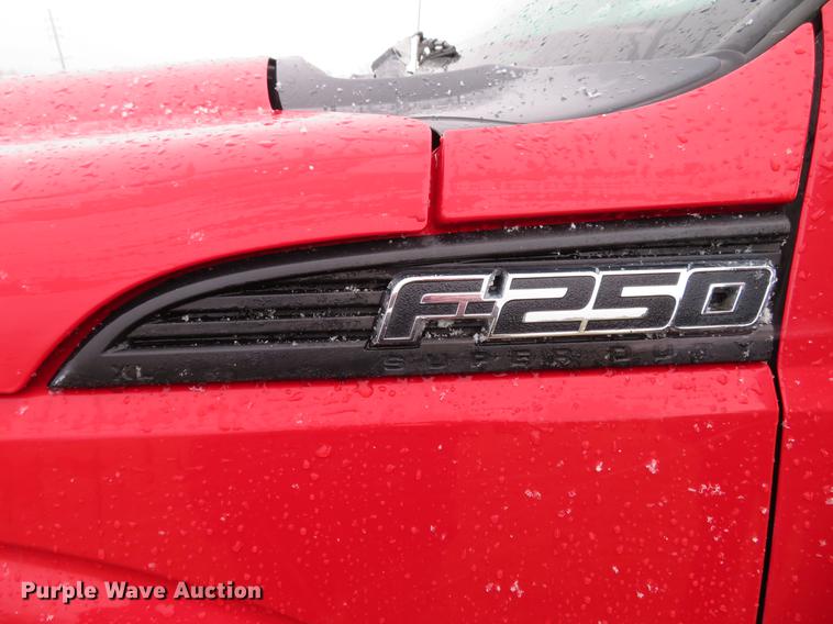 image for item DE5074 2011 Ford F250 Super Duty XL pickup truck