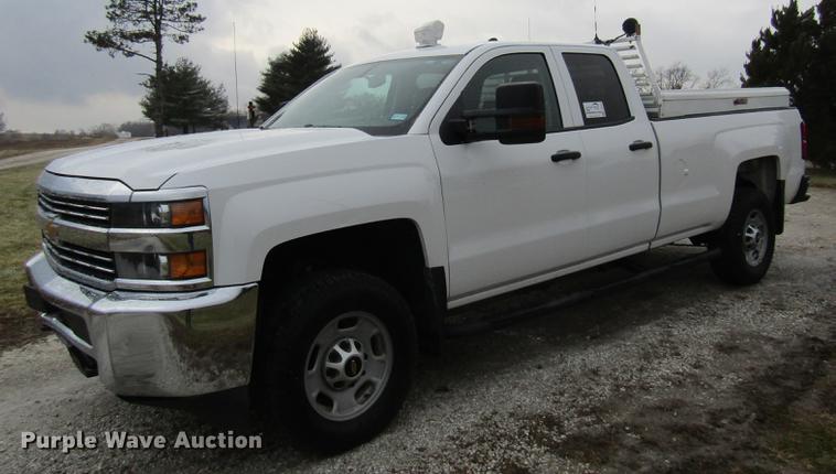 image for item DE5075 2015 Chevrolet Silverado 2500HD Double Cab pickup truck
