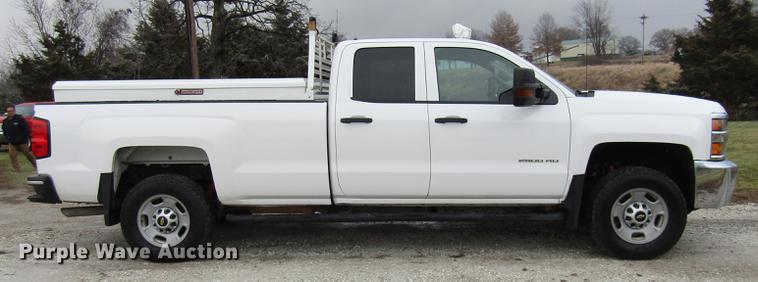 image for item DE5075 2015 Chevrolet Silverado 2500HD Double Cab pickup truck