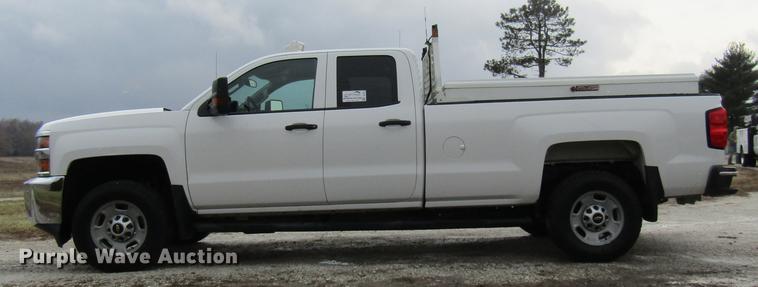 image for item DE5075 2015 Chevrolet Silverado 2500HD Double Cab pickup truck