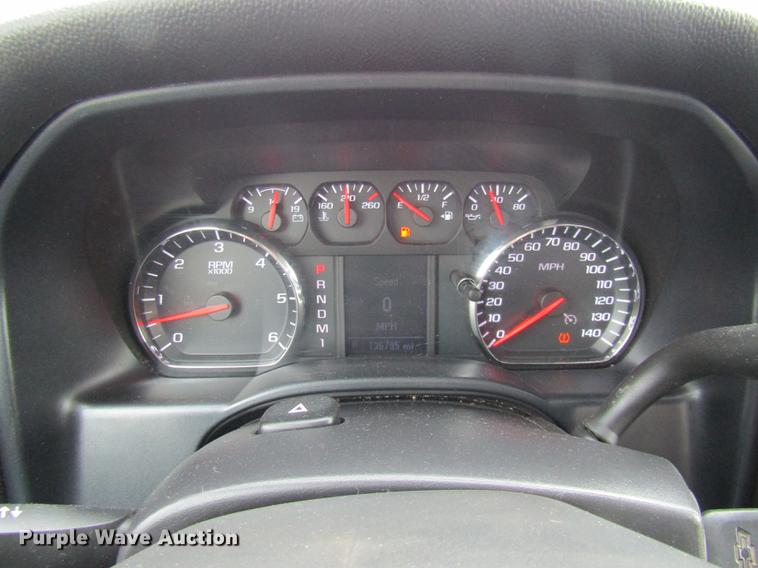 image for item DE5075 2015 Chevrolet Silverado 2500HD Double Cab pickup truck