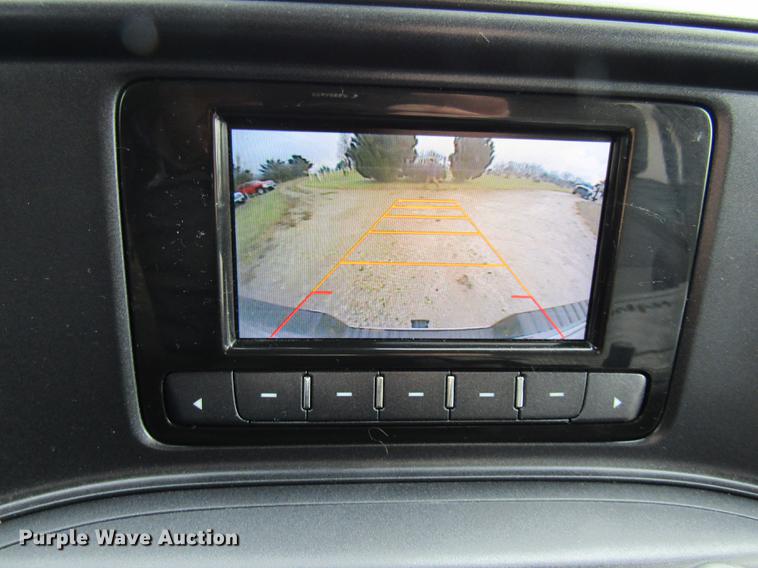 image for item DE5075 2015 Chevrolet Silverado 2500HD Double Cab pickup truck