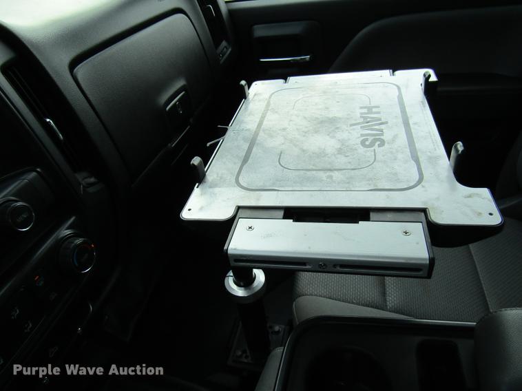 image for item DE5075 2015 Chevrolet Silverado 2500HD Double Cab pickup truck