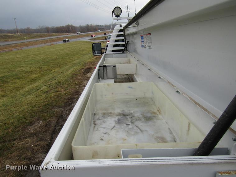 image for item DE5075 2015 Chevrolet Silverado 2500HD Double Cab pickup truck