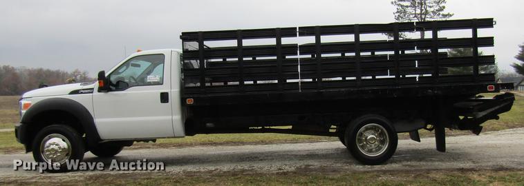 image for item DE5080 2015 Ford F550 Super Duty XL flatbed truck