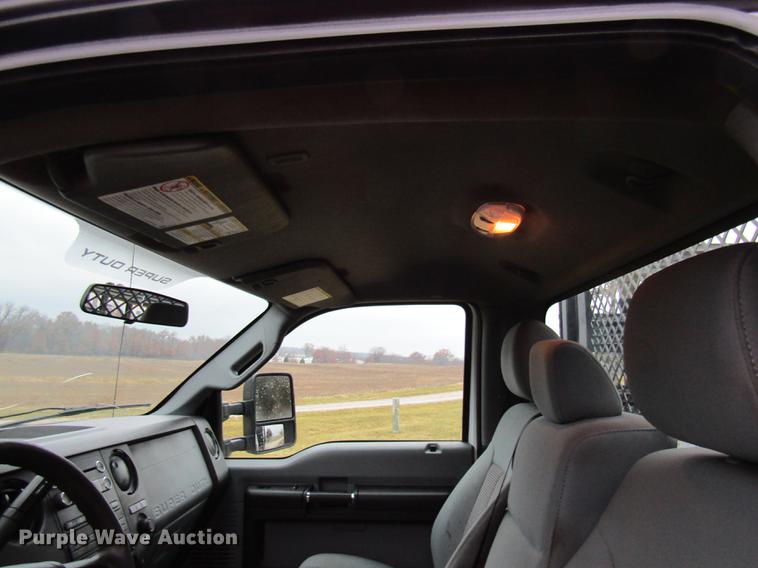 image for item DE5080 2015 Ford F550 Super Duty XL flatbed truck