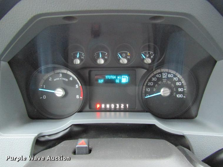 image for item DE5080 2015 Ford F550 Super Duty XL flatbed truck