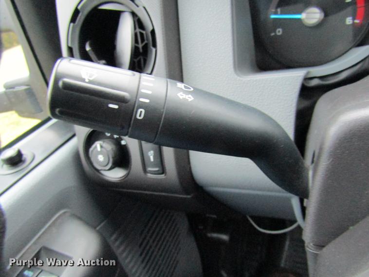 image for item DE5080 2015 Ford F550 Super Duty XL flatbed truck