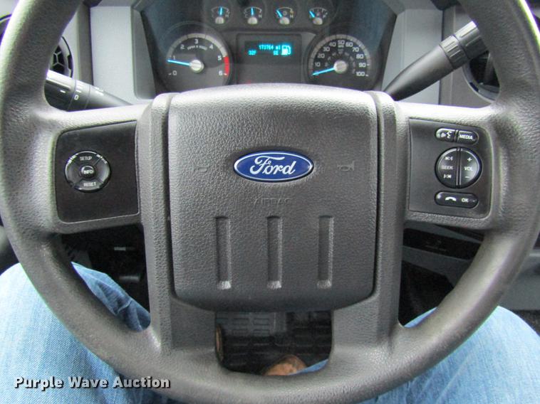 image for item DE5080 2015 Ford F550 Super Duty XL flatbed truck