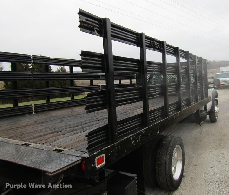 image for item DE5080 2015 Ford F550 Super Duty XL flatbed truck