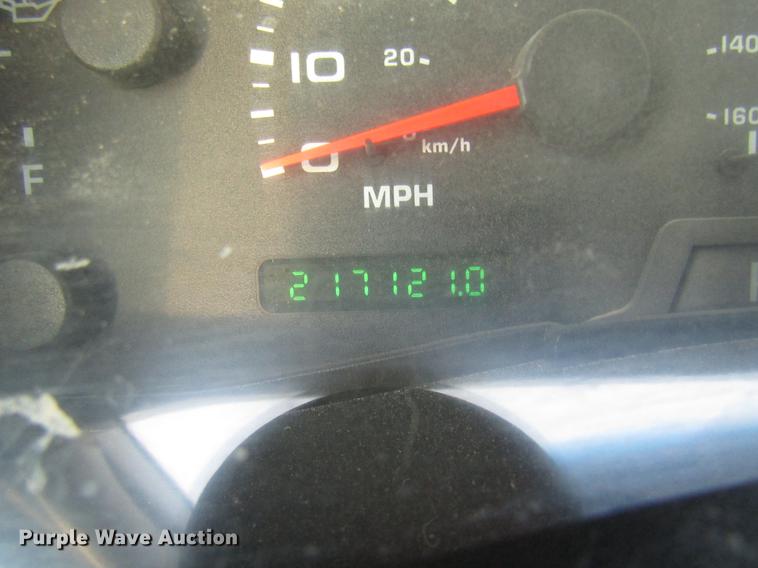 image for item DE5938 2004 Ford F250 Super Duty SuperCab utility bed pickup truck