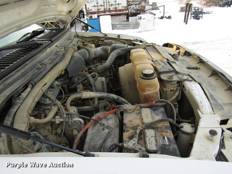 image for item DE5938 2004 Ford F250 Super Duty SuperCab utility bed pickup truck